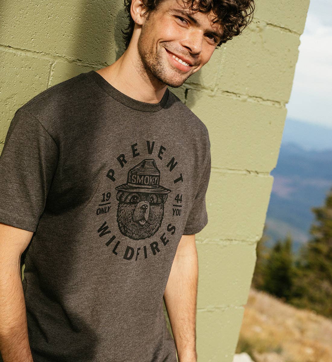 Smokey Bear Prevent Tee: Gray