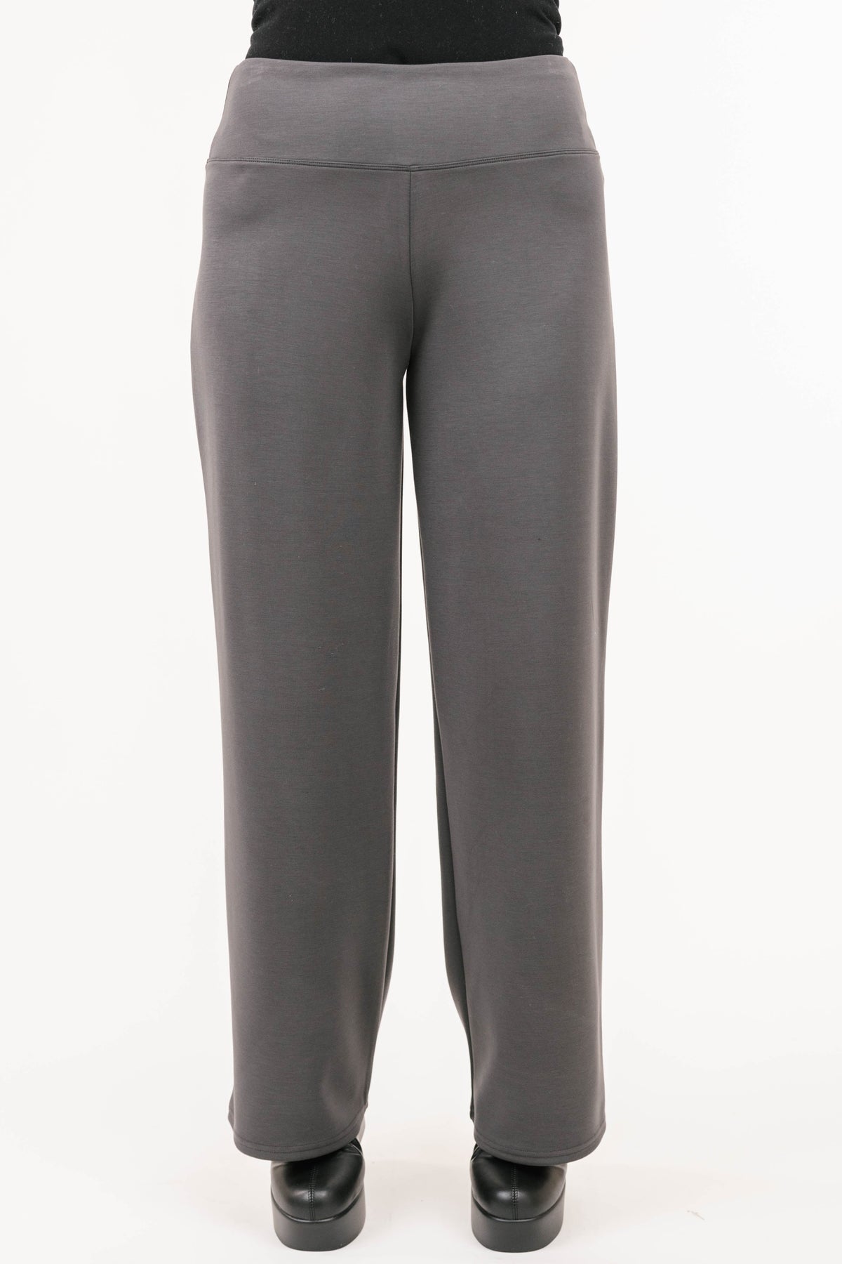 Rosario Pant - Carbon