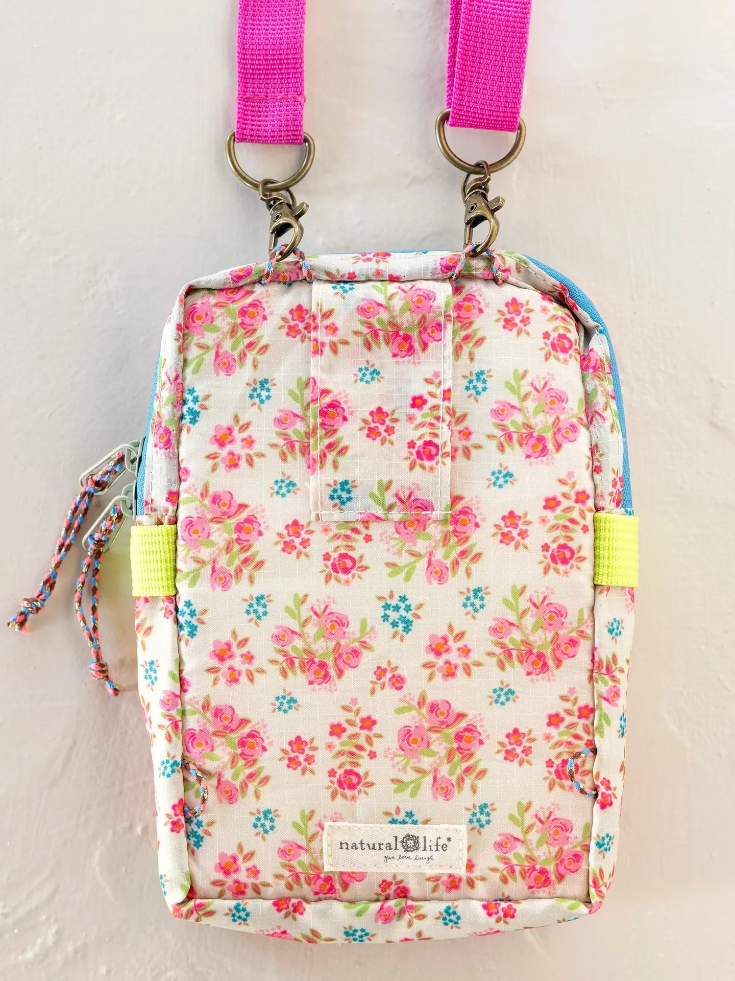 8-in-1 Pocket Crossbody