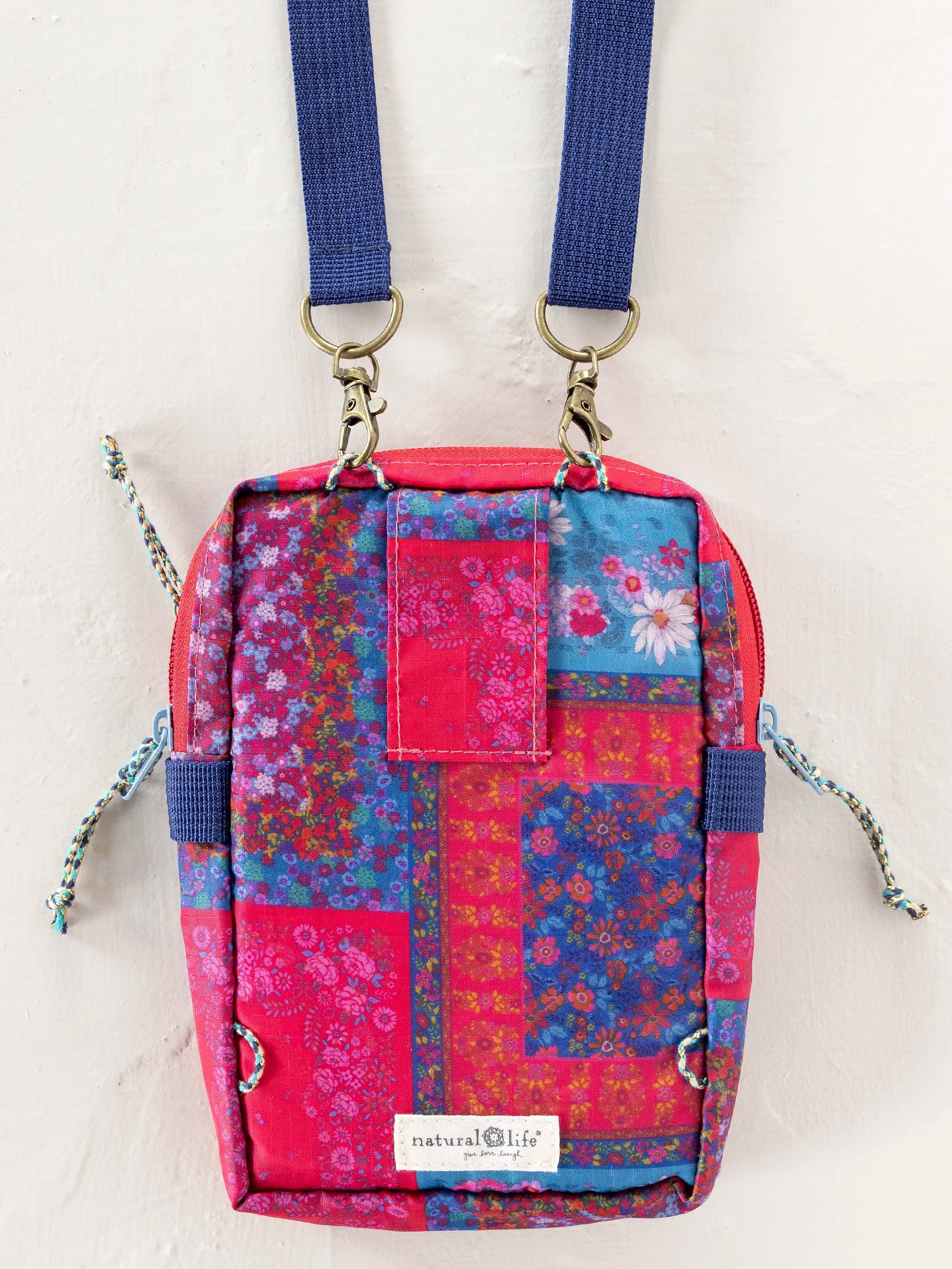 8-in-1 Pocket Crossbody