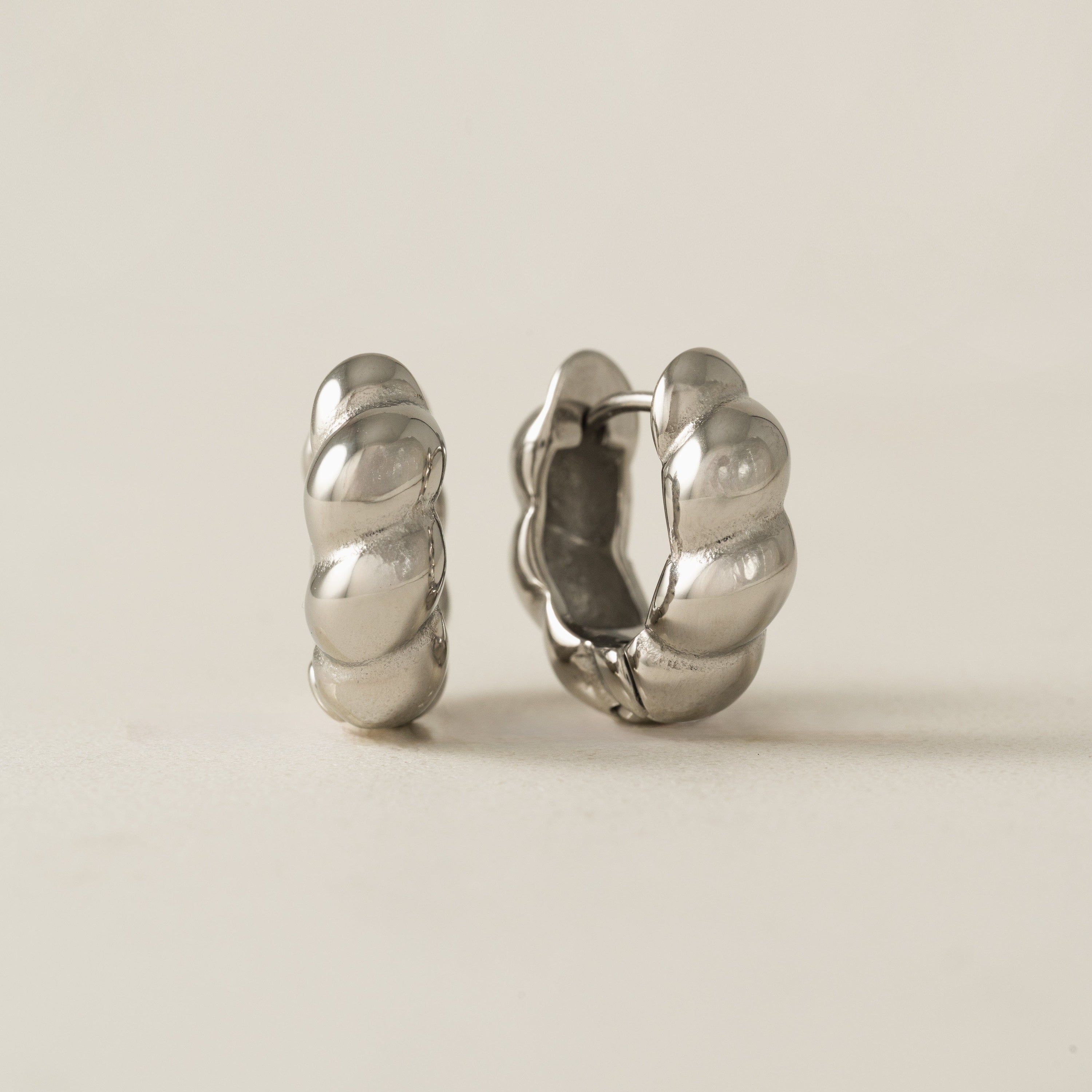 Croissant Puff Hoop Earrings - Silver