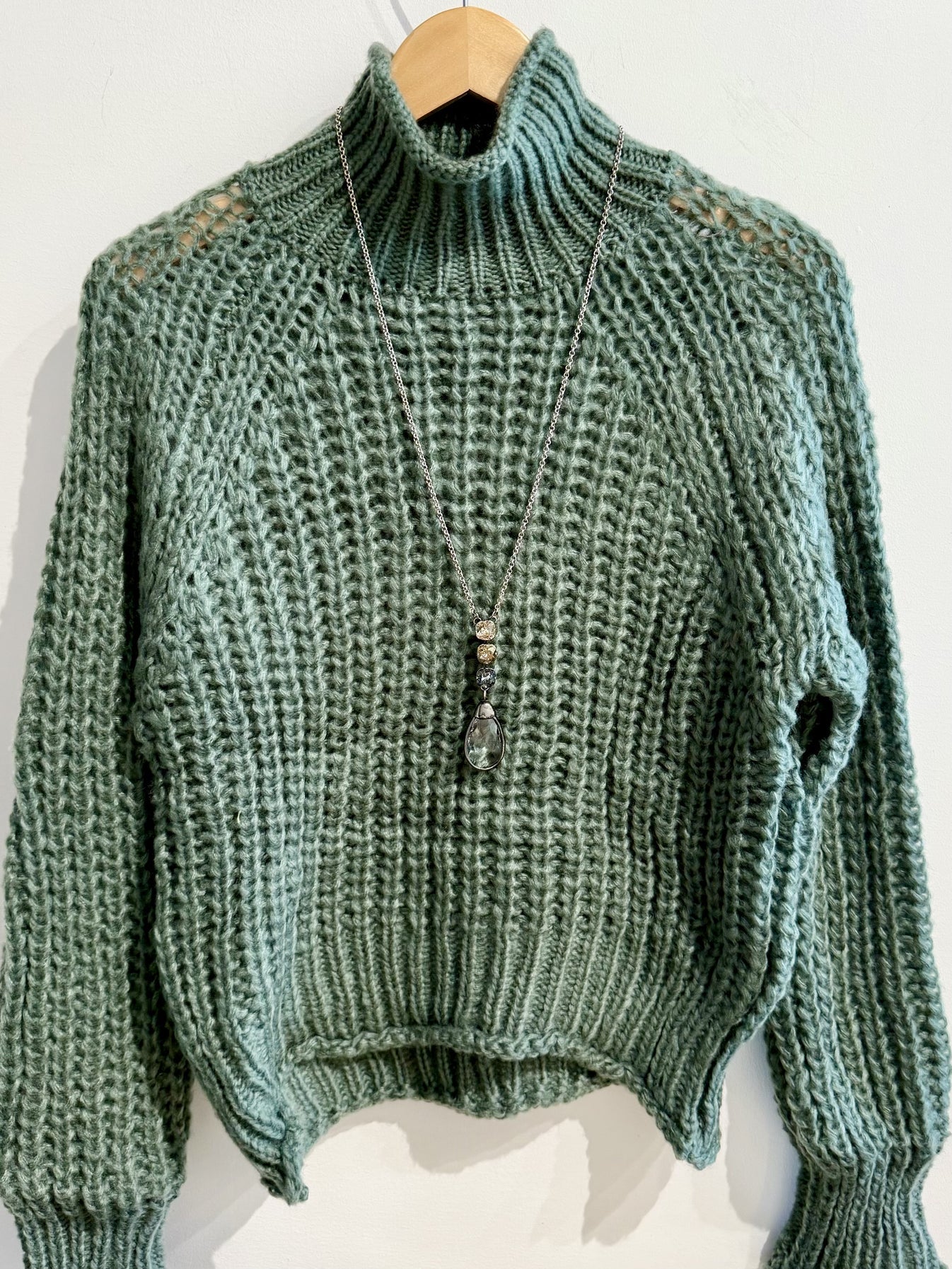 Tara Rails T-Neck Chunky Sweater - Smooth Olive
