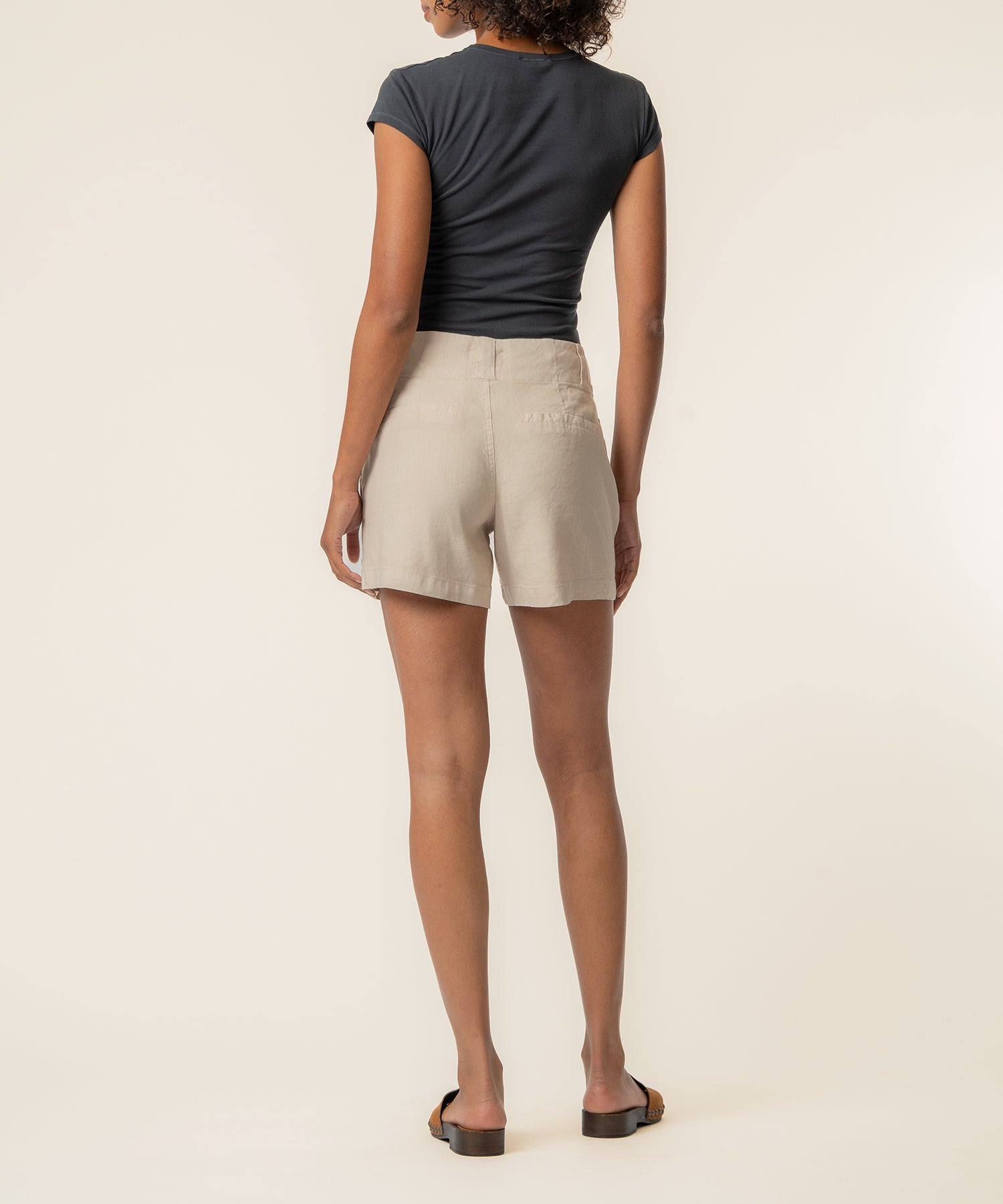 Katie Linen High Rise Short - Sand
