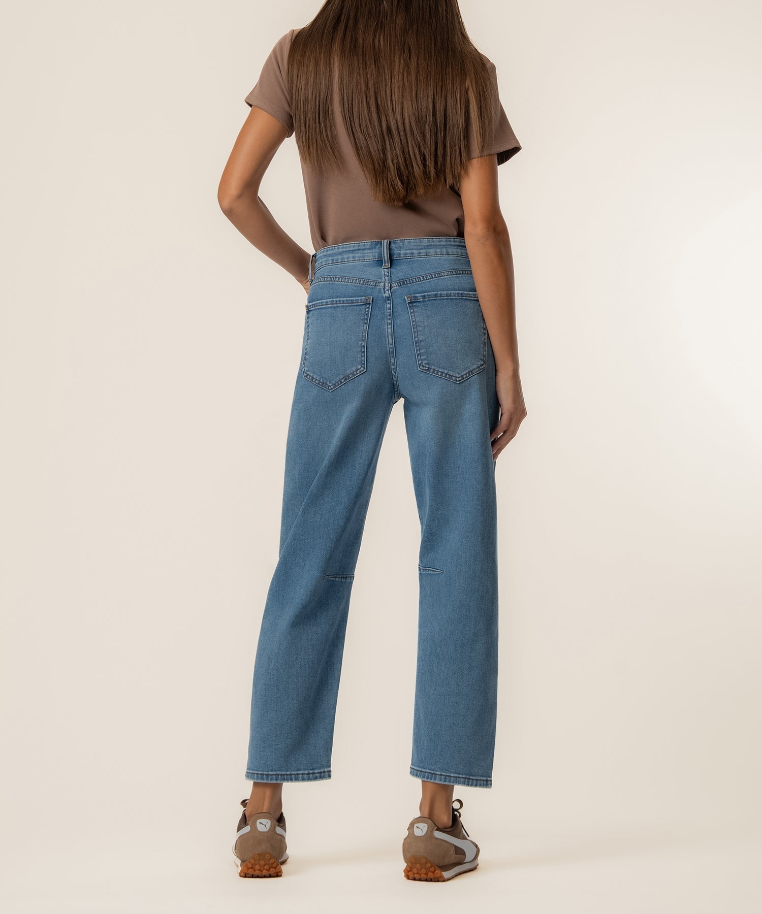 Ashton High Rise Relaxed Leg in Dynamic Wash