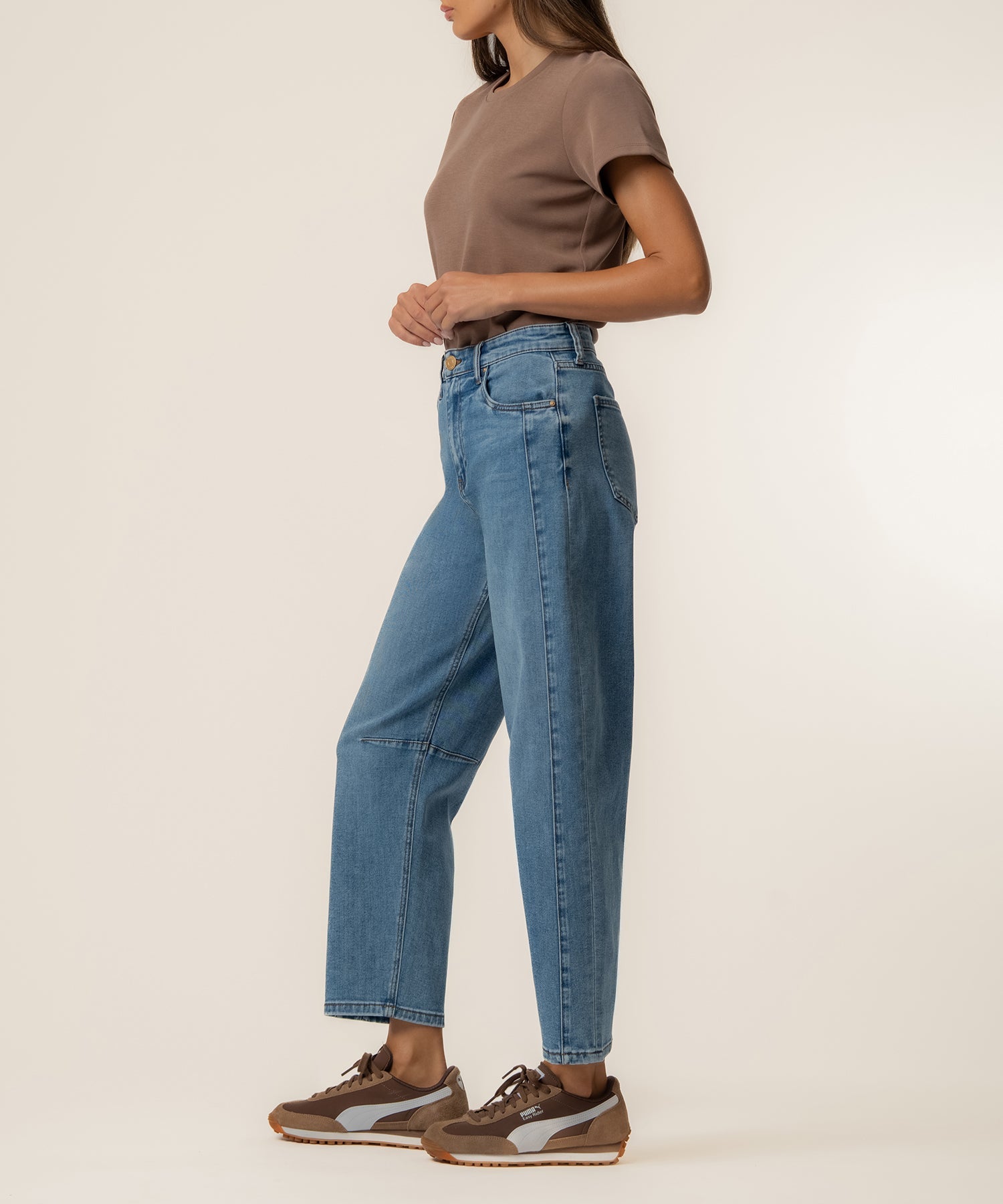 Ashton High Rise Relaxed Leg in Dynamic Wash