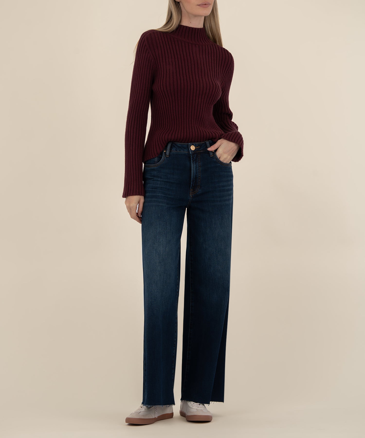 Hera Sweater - Raisin