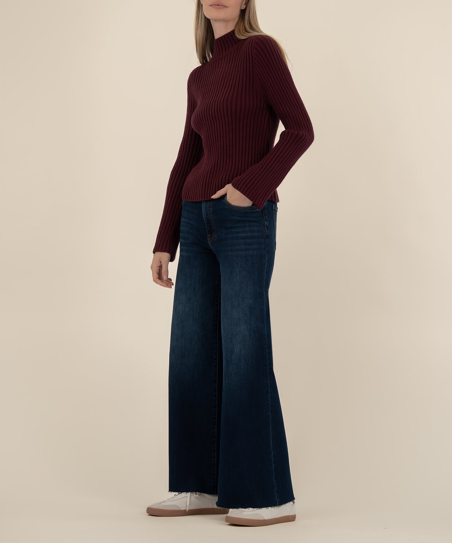 Hera Sweater - Raisin
