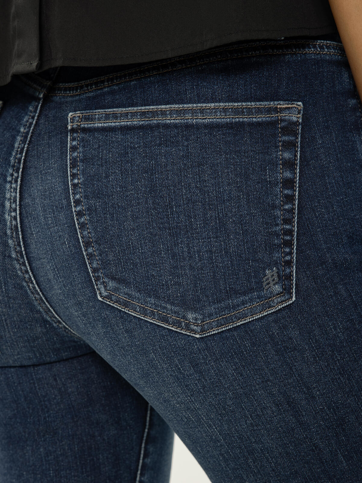 Isbister Modern Capri