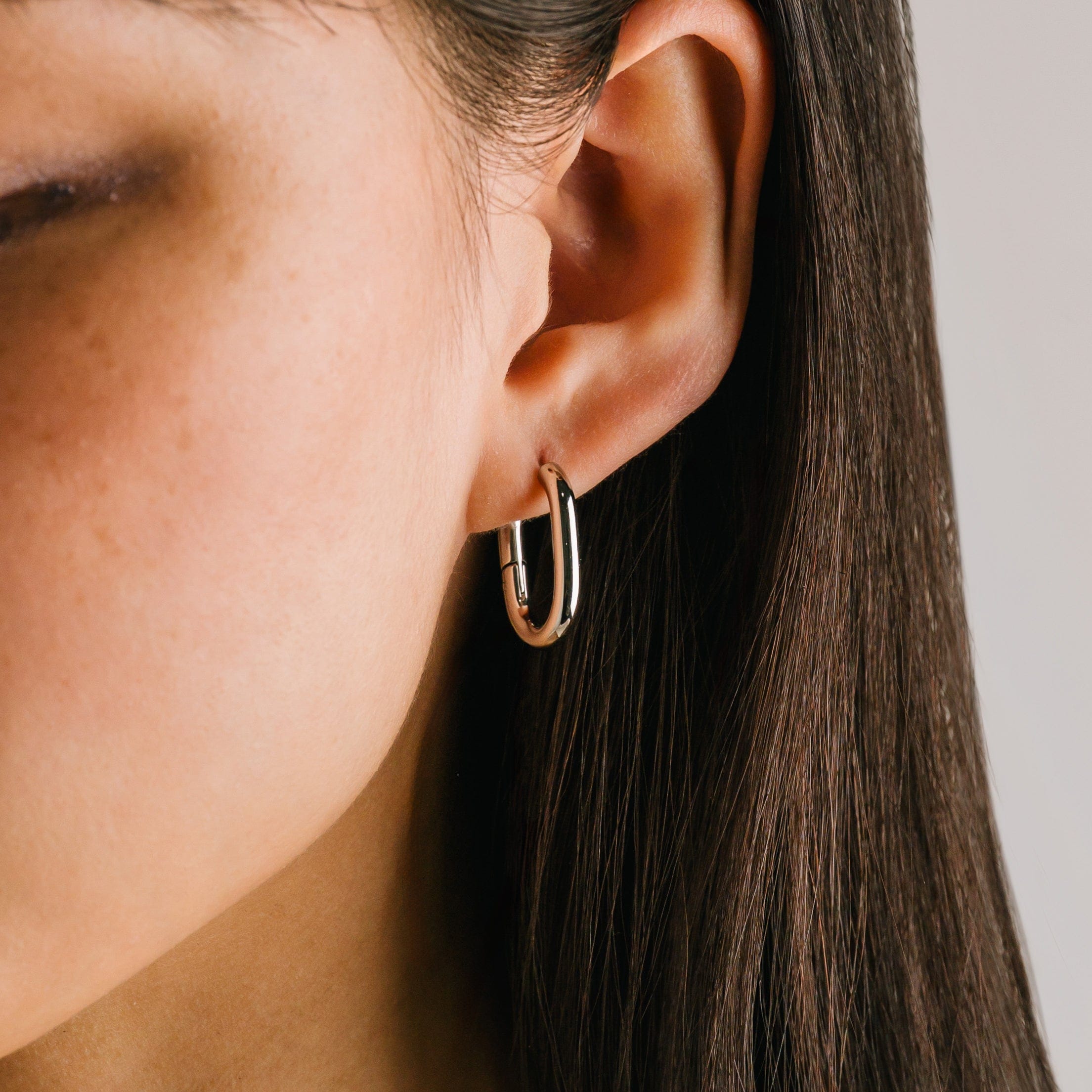 Midi Paperclip Puff Hoop Earrings - Silver