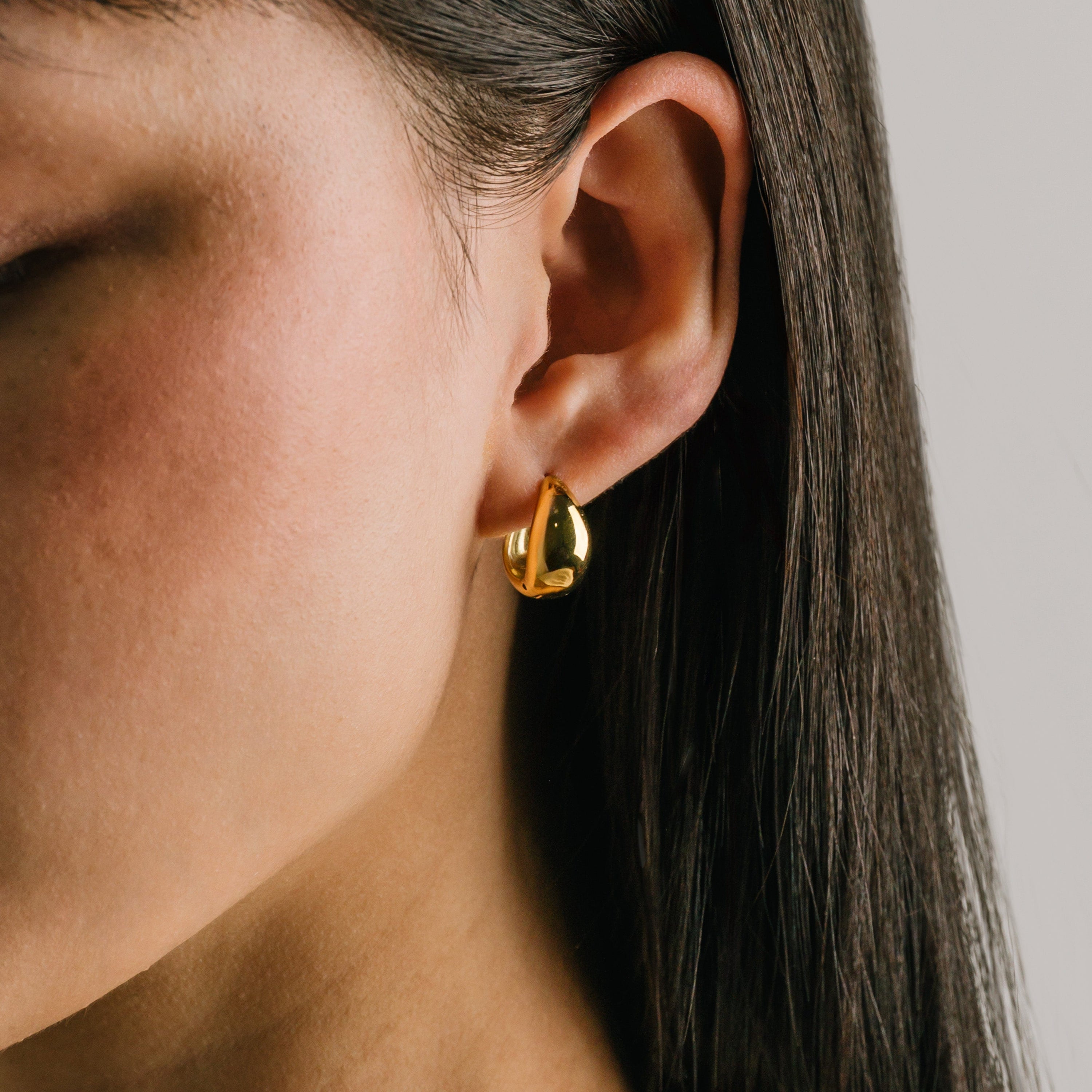 Oval Puff Earrings - Gold