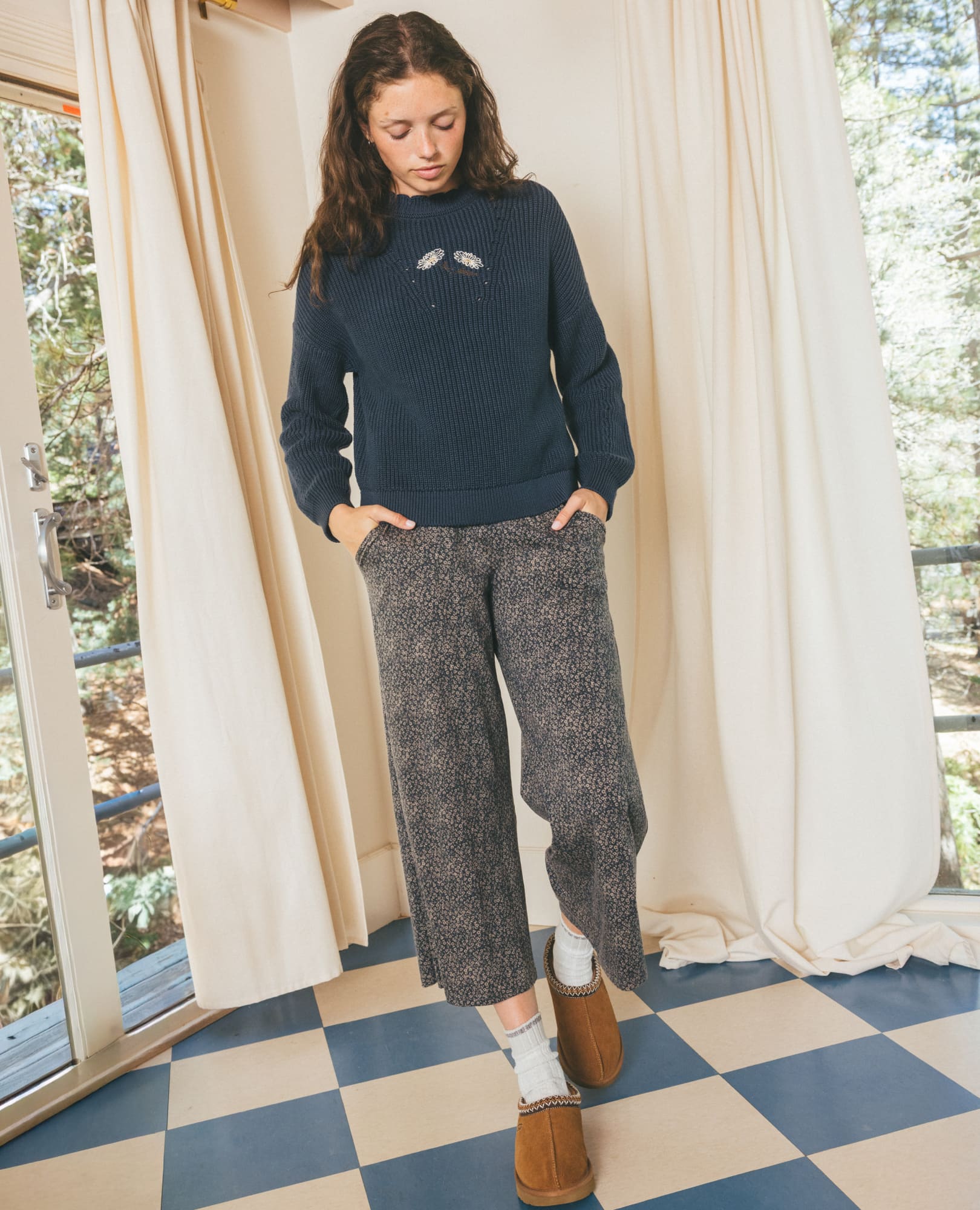 Bianca Daisy Embroidered Crew Sweater