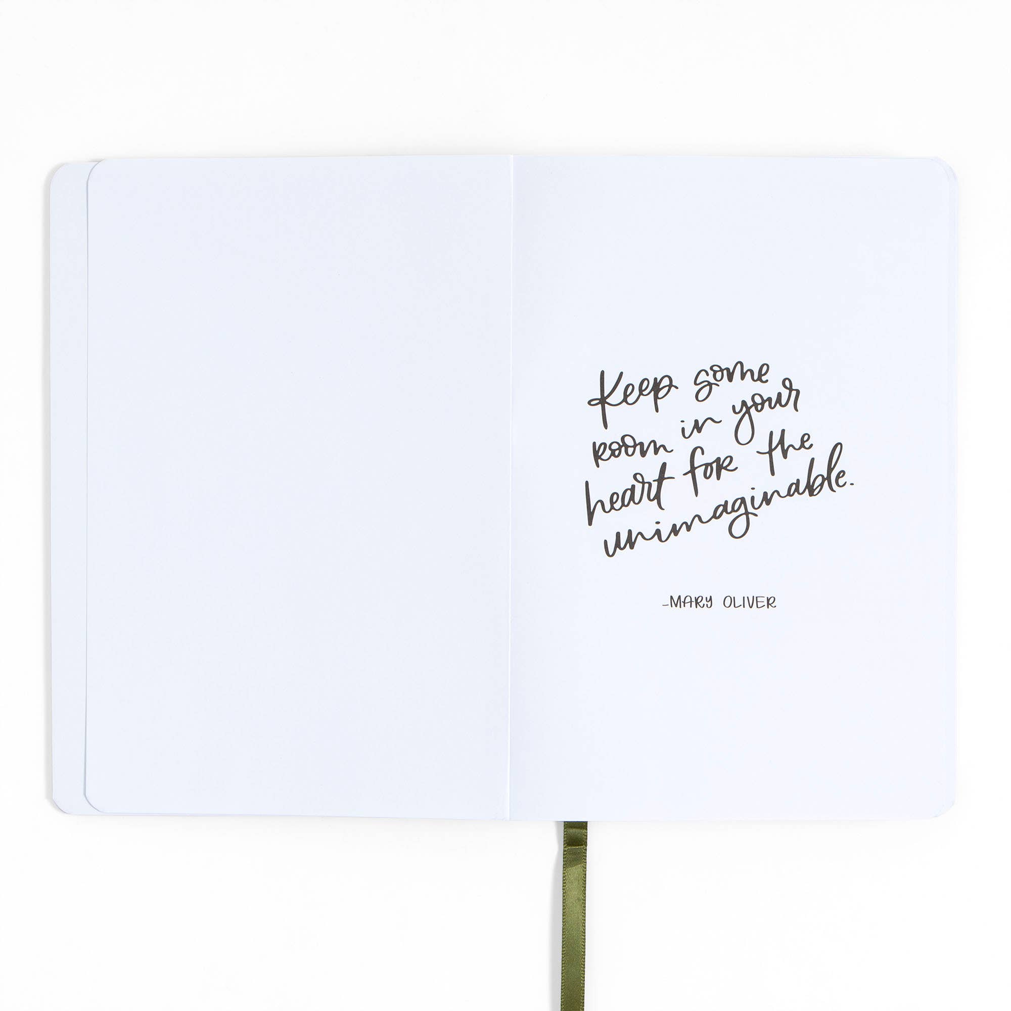 Augustine Petite Planner: 2026 Calendar Year