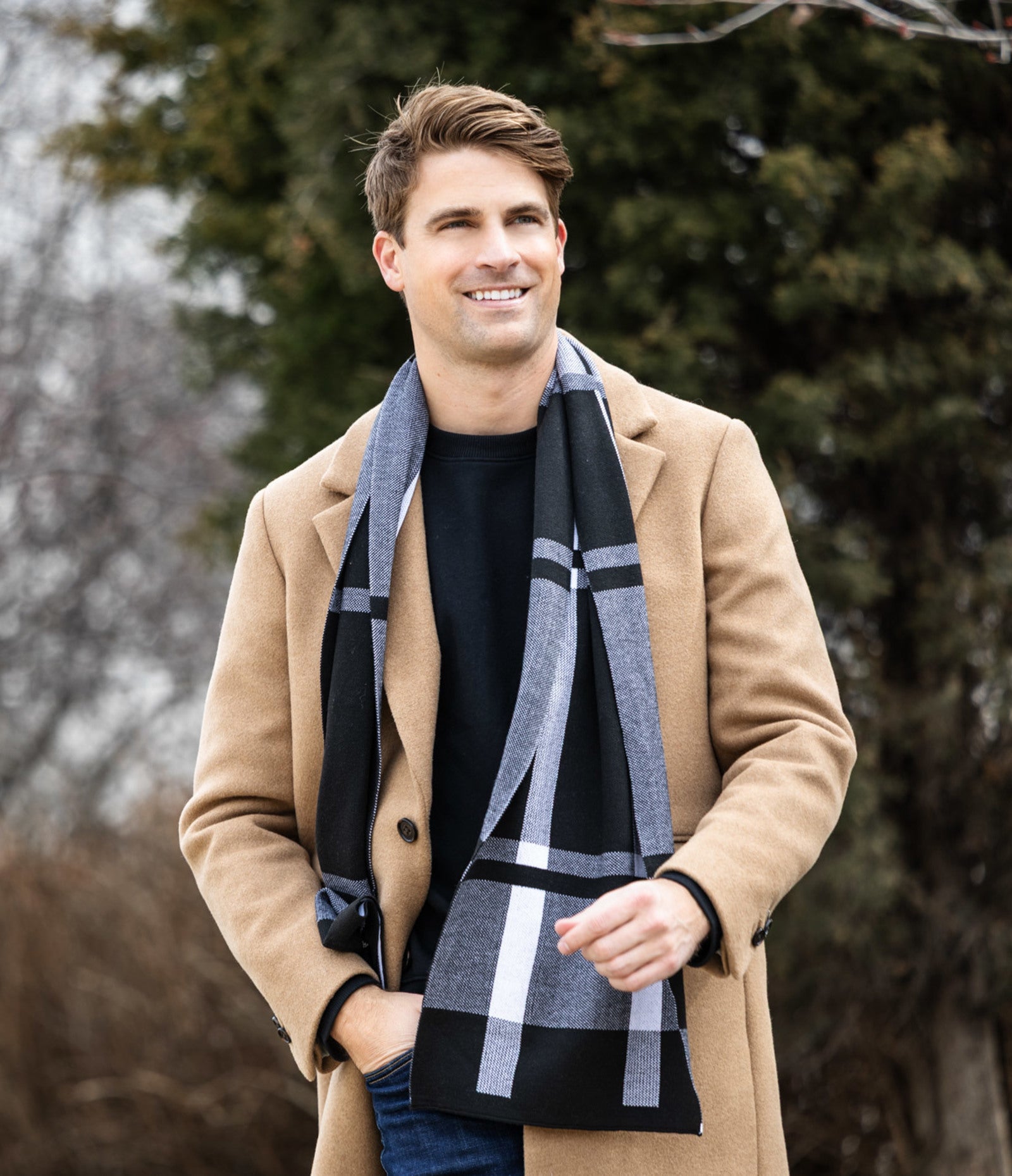 Gentleman's Plaid Knit Scarf