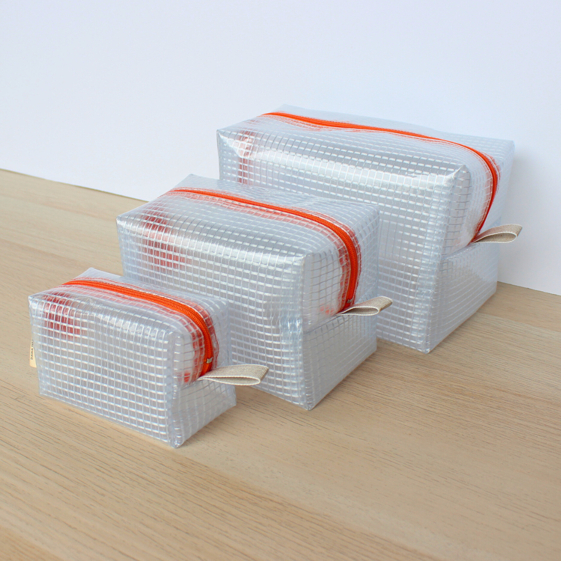 Grid Vinyl Dopp Kits