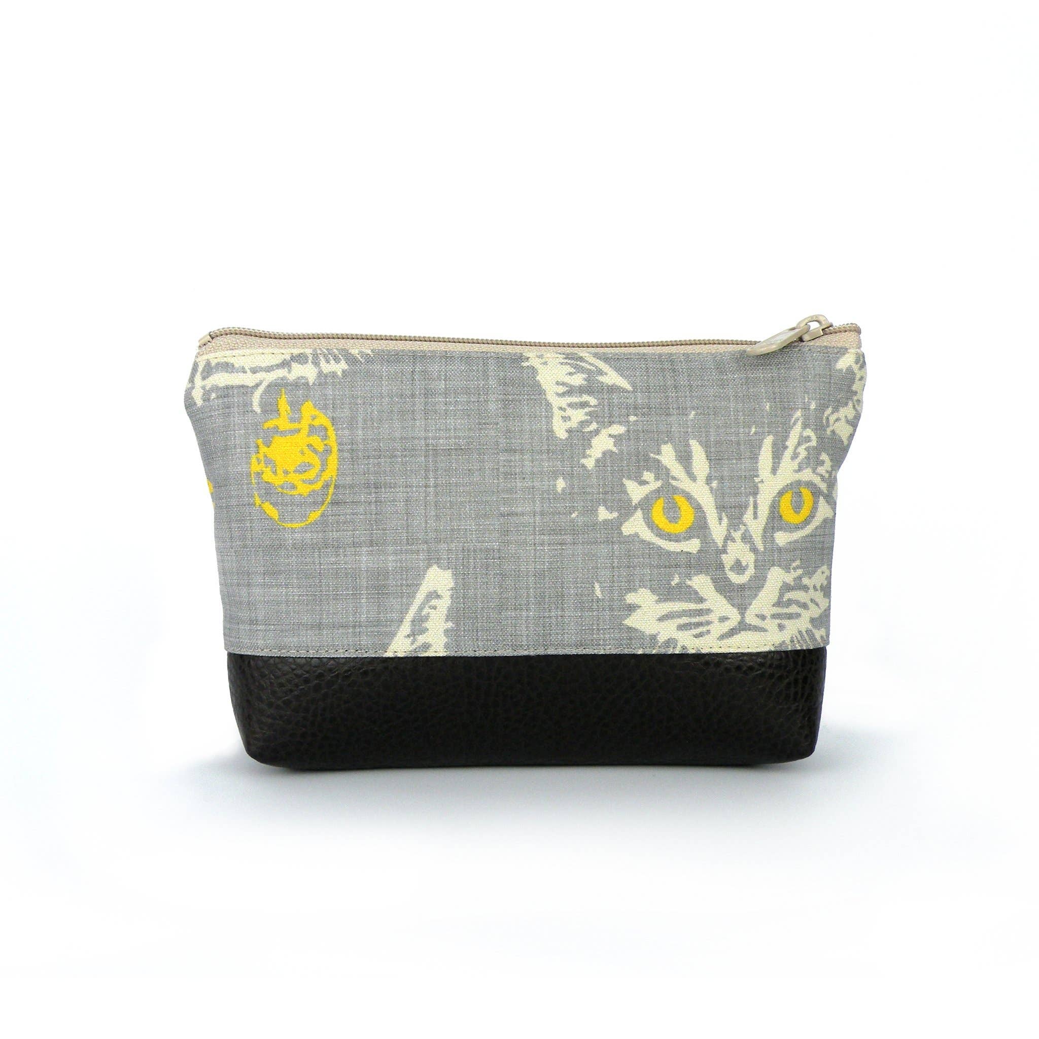 Small Cosmetic Clutch in Cat Print Linen