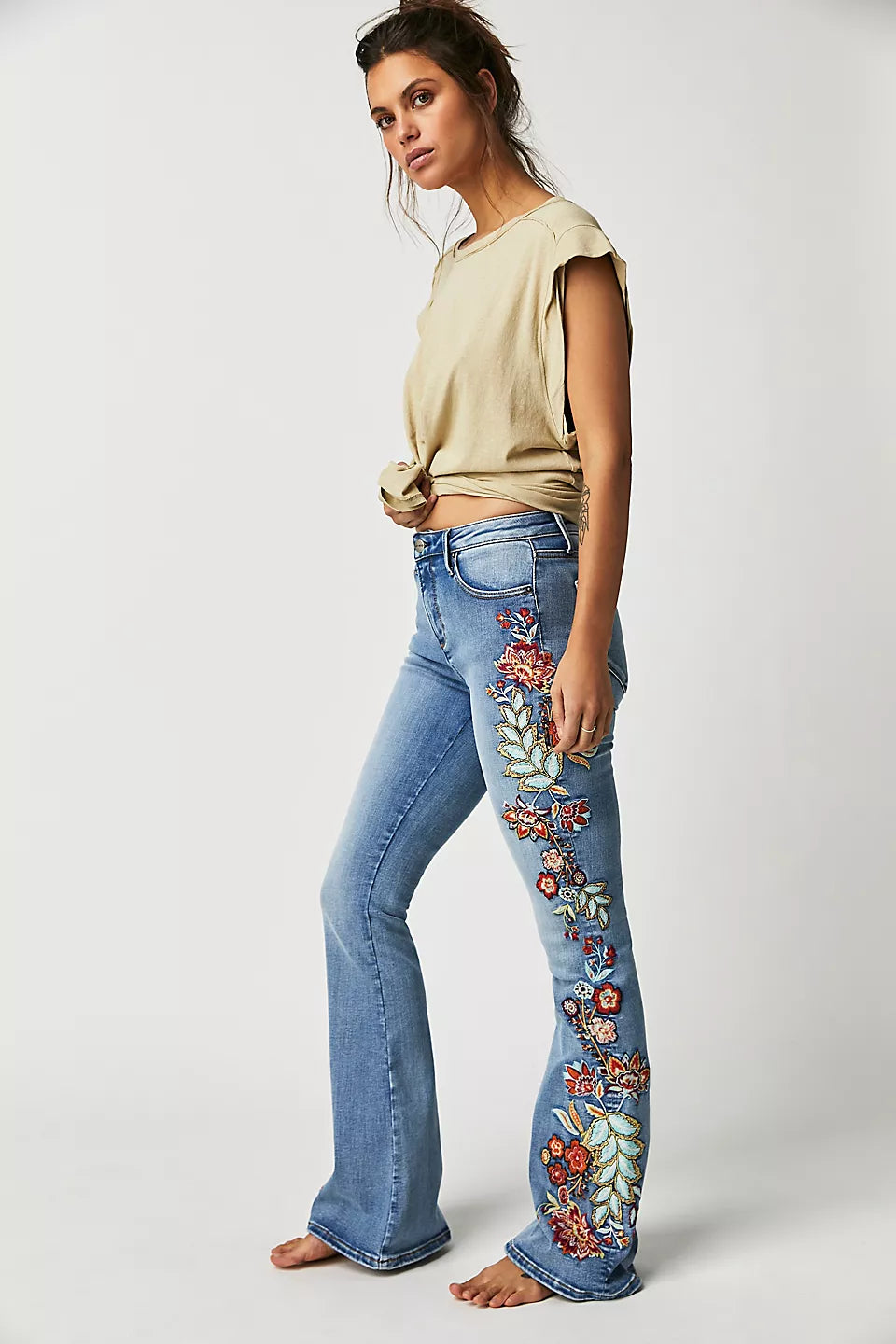 Farrah Flare Jeans - 2023